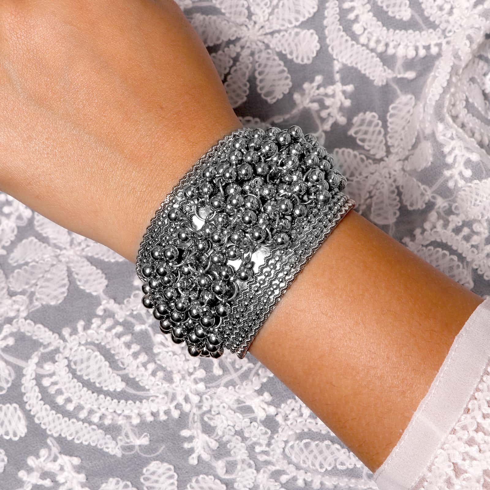 Chakrika Silver Gungroo Oxidized Bangle