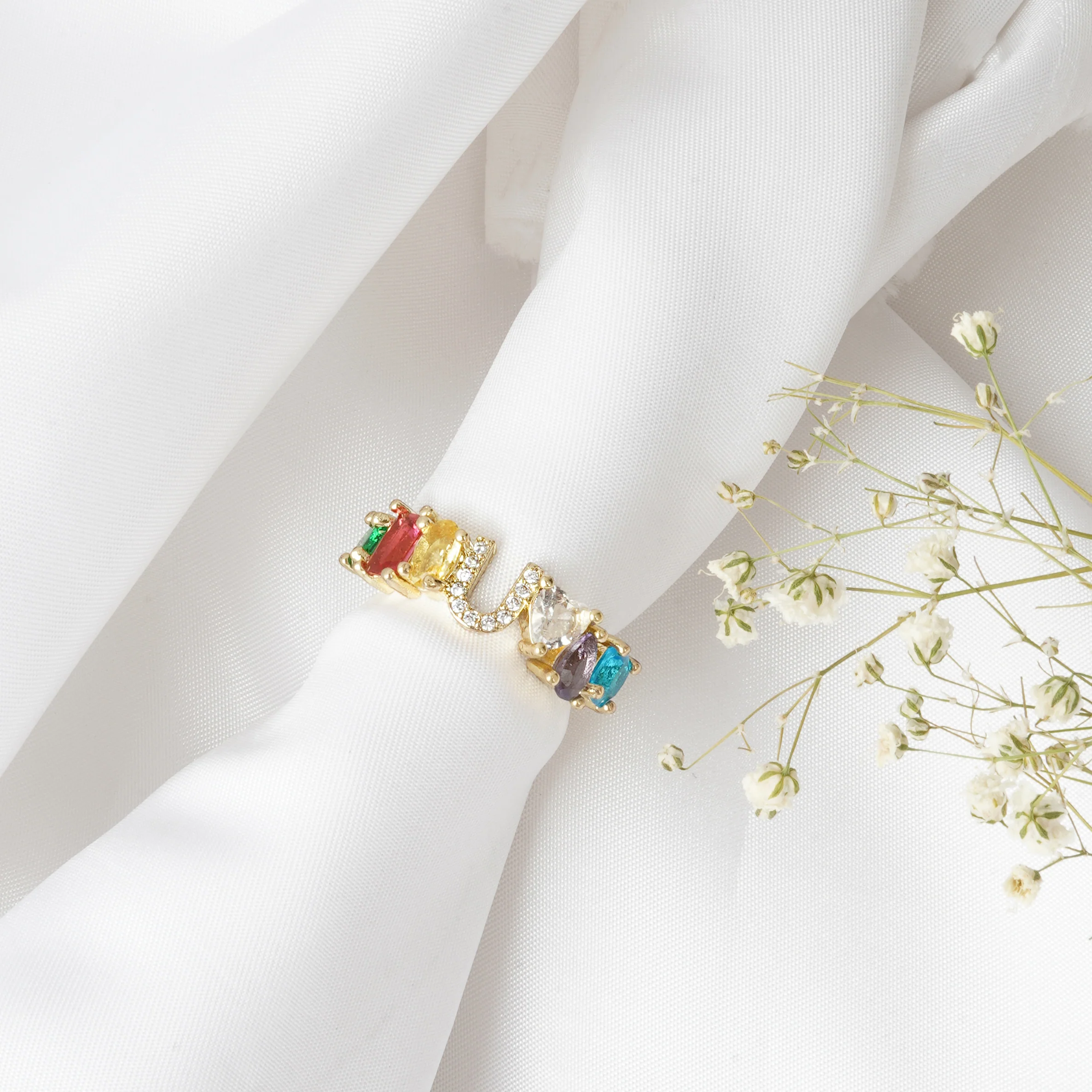 Lowe Multicolour Alphabet U Ring