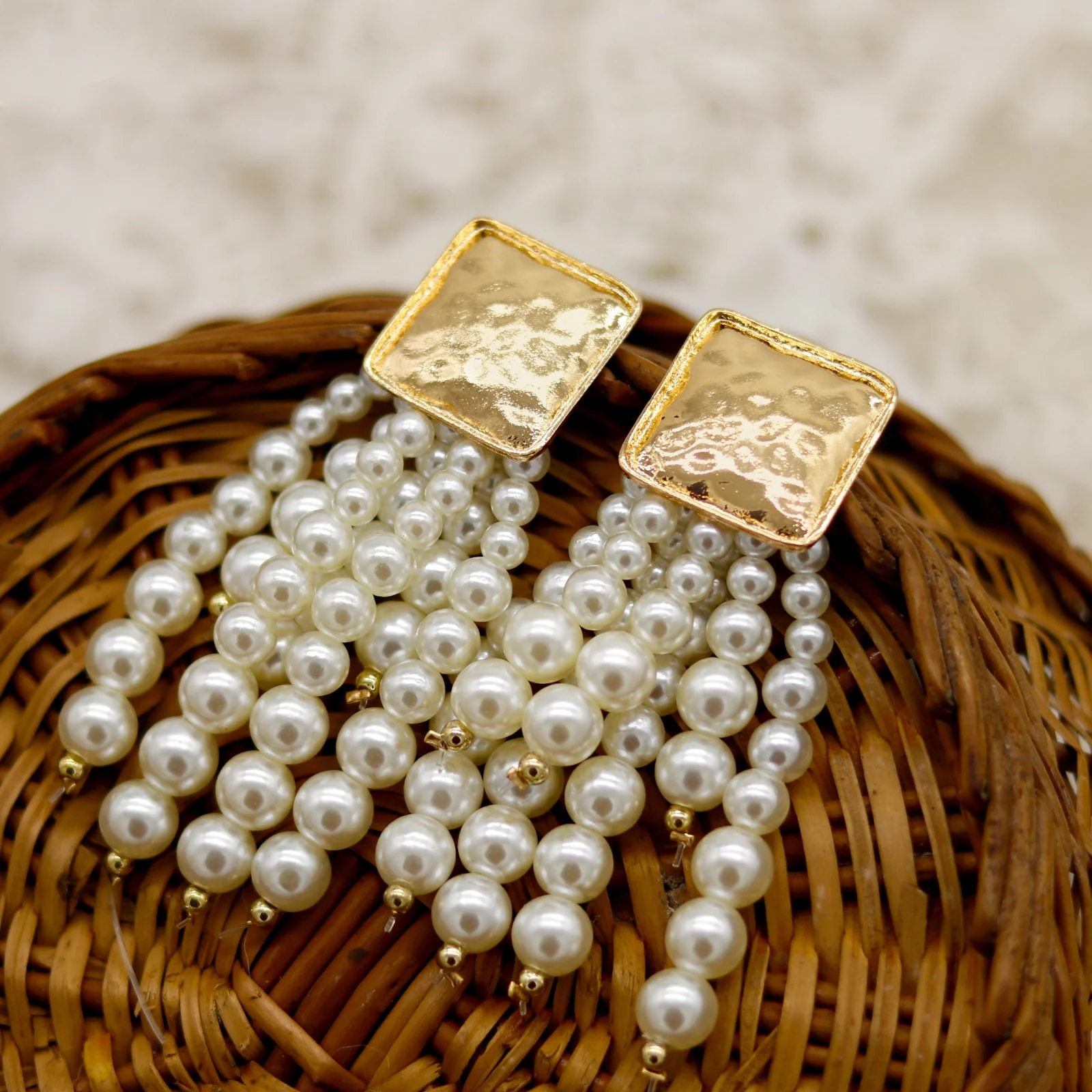 Royal Pearls Earrings