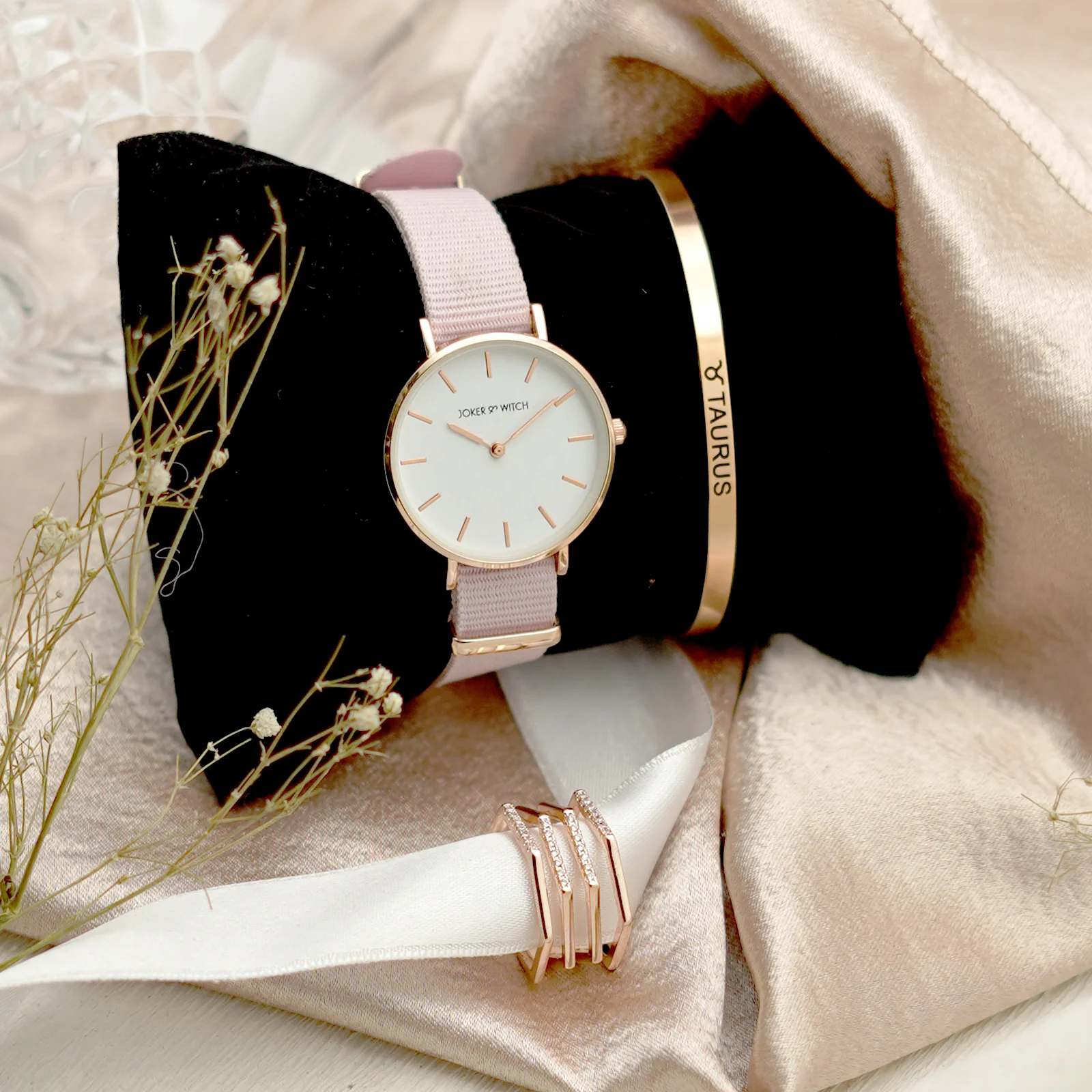 Sleek Blush Taurus Love Triangle