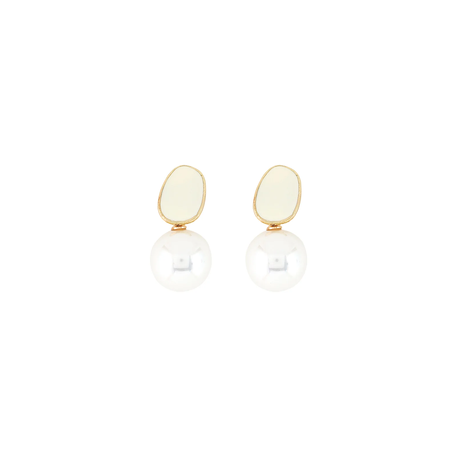 Soleil Gold And White Pearl Earring - Image 3