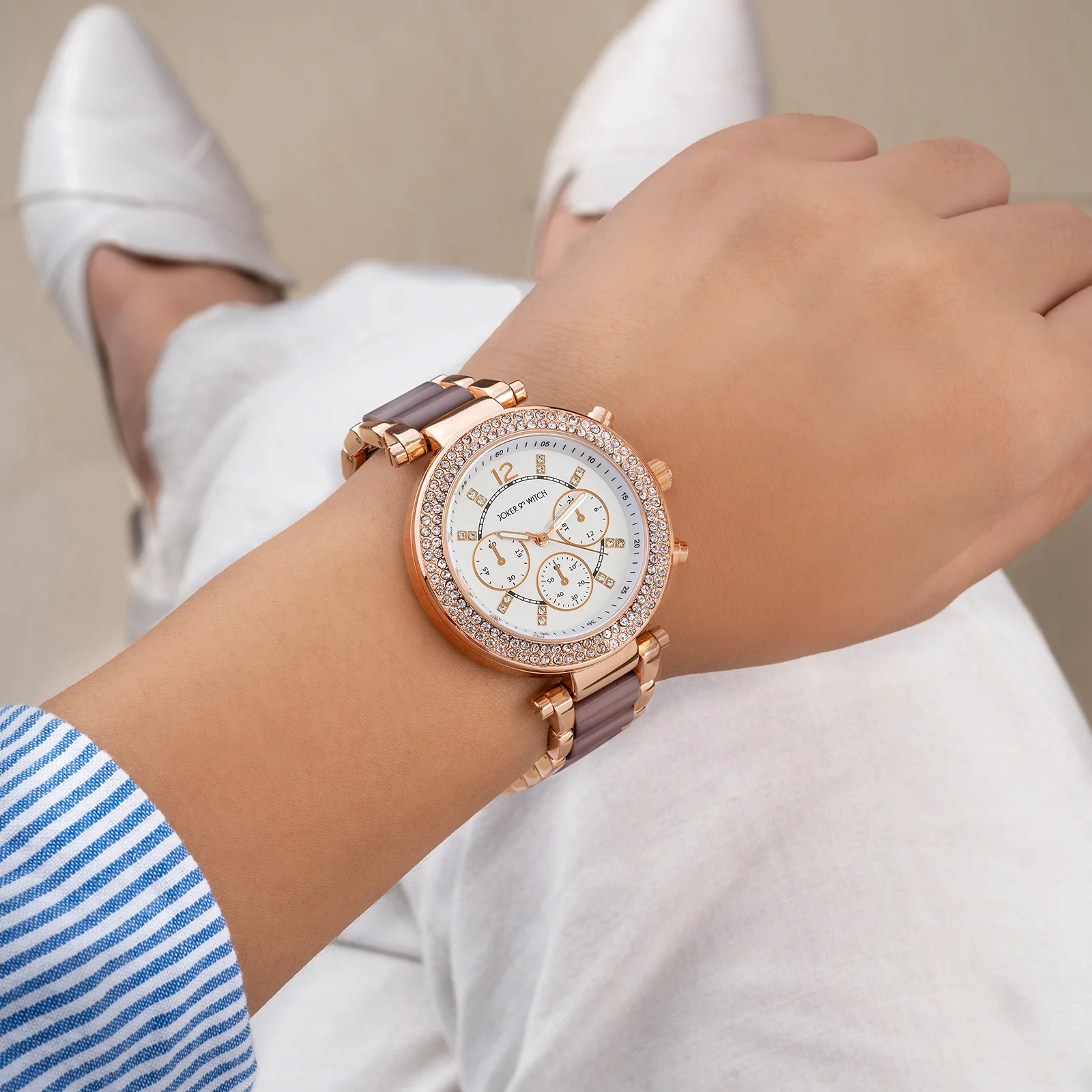 Suzanne White Large Rhinestone Dial Taupe Ceramic Linked Chain Strap Women's Watch - Image 2