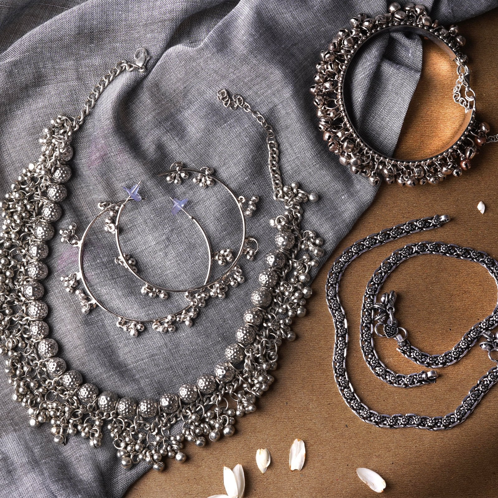 Gouri Metallic Ghungroo Silver Oxidized Jewelry Gift Set