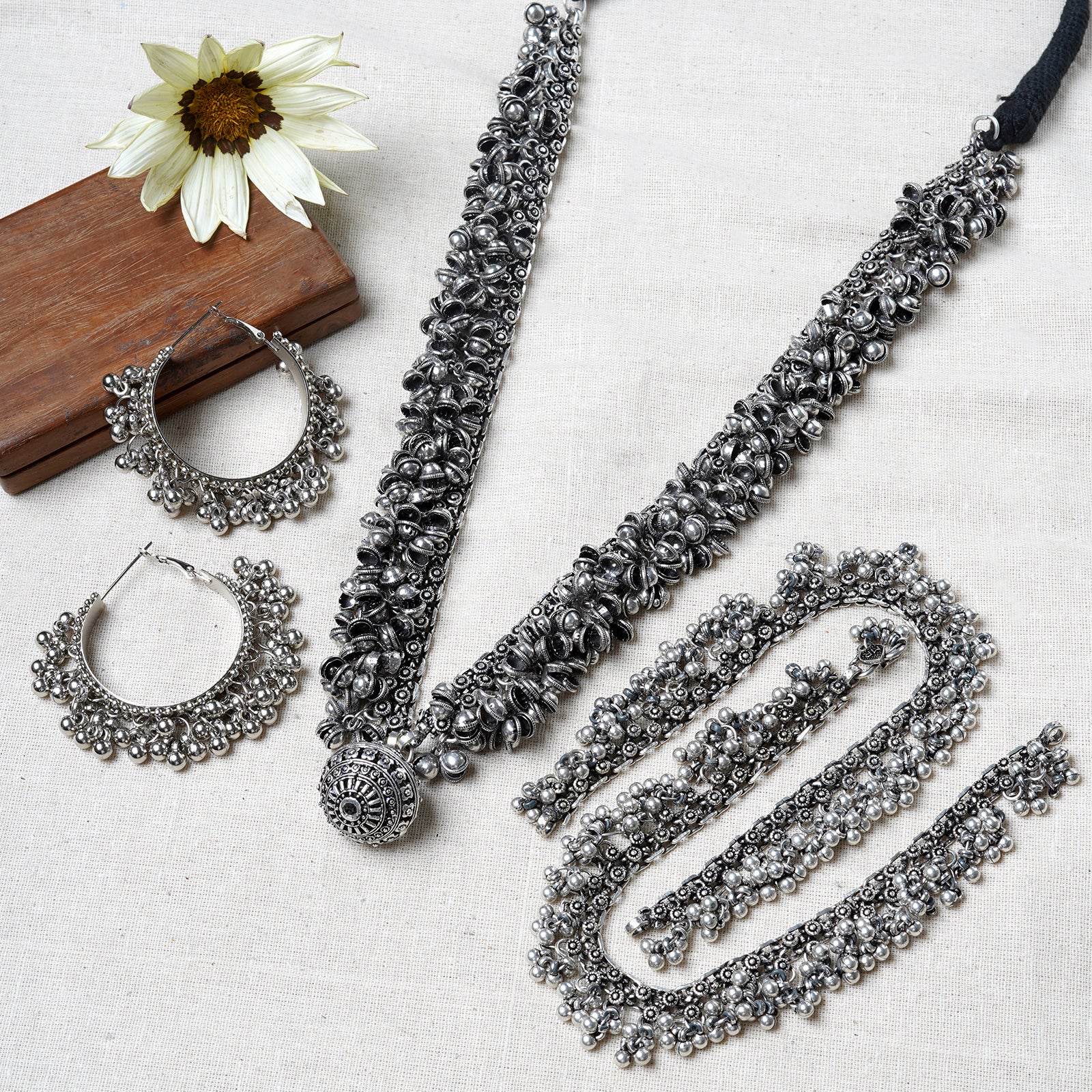 Teejh Irasha Silver Oxidised Jewelry Gift Set