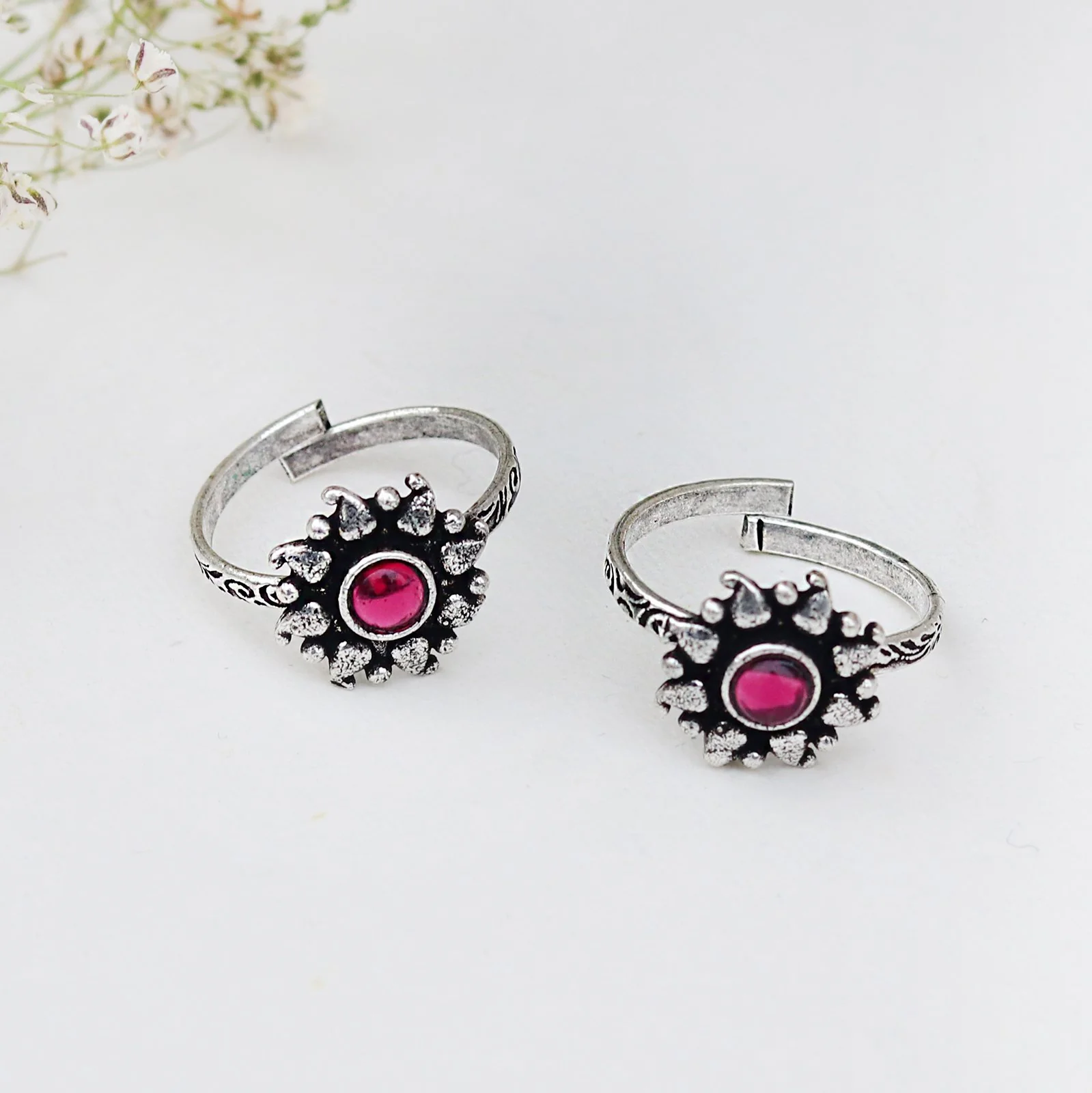 Teejh Miraya Pink Stone Silver Oxidised Toe Rings