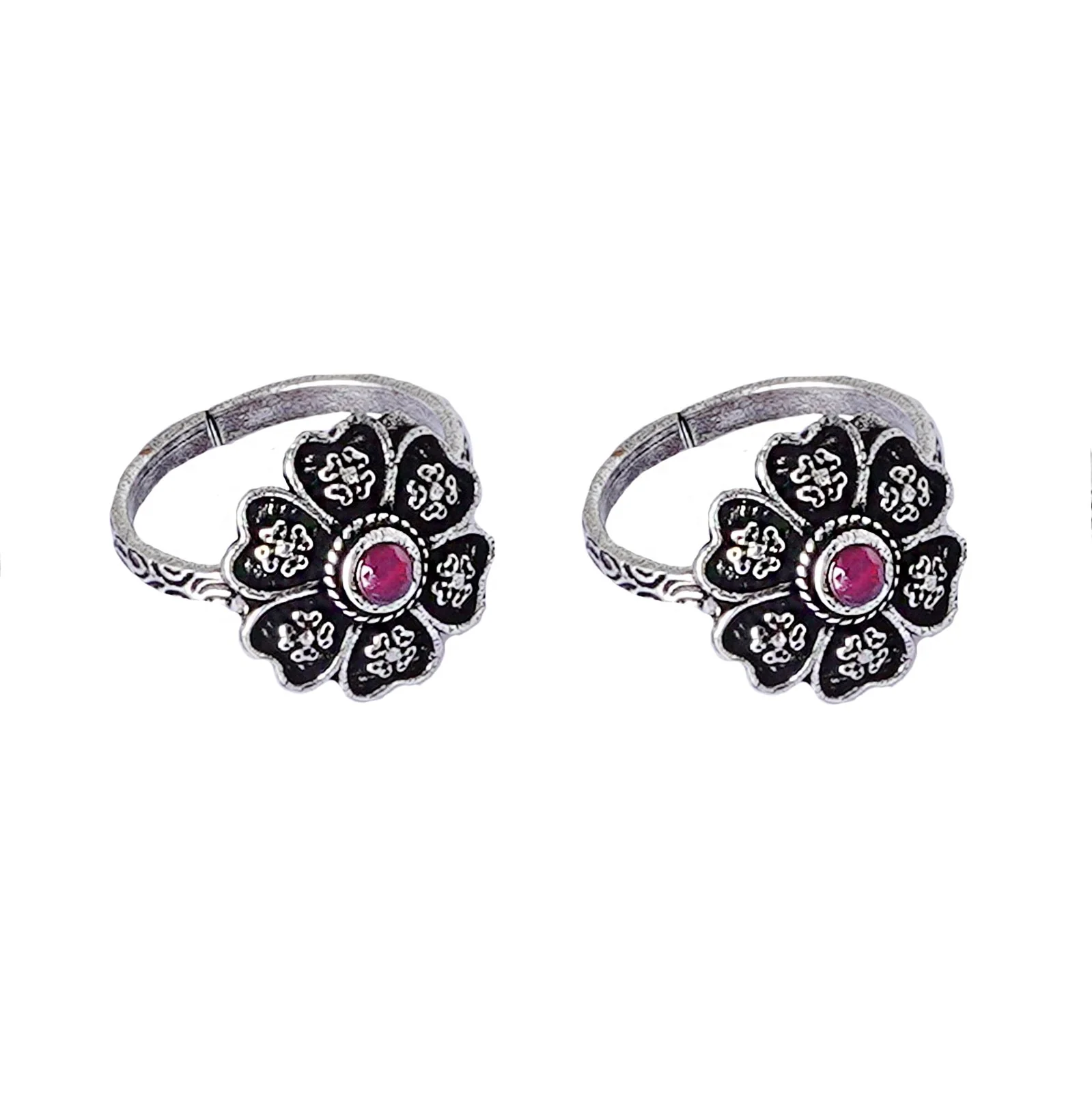 Teejh Ruhi Pink Stone Silver Oxidised Toe Rings - Image 5