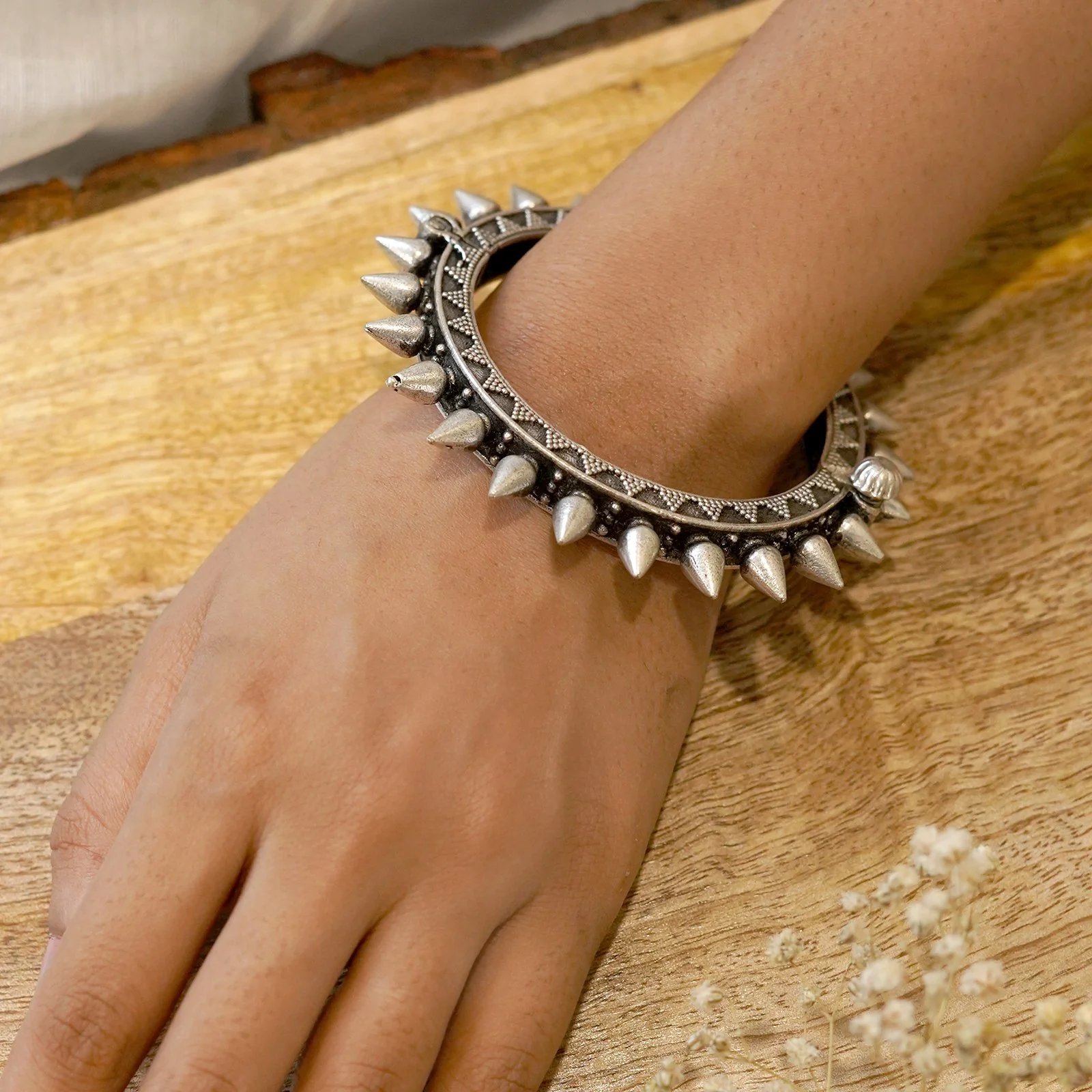 Teejh Sreeya Silver Oxidised Bangles